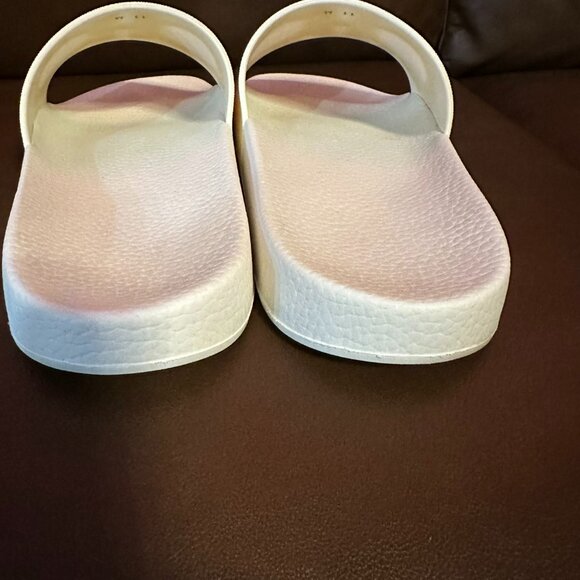 Salvatore Ferragamo Slides - Picture 7 of 12